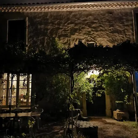 Holiday home La Taniere 16 Couchages Vergeze