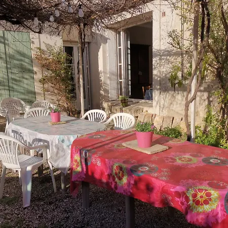 Holiday home La Taniere 16 Couchages Vergeze
