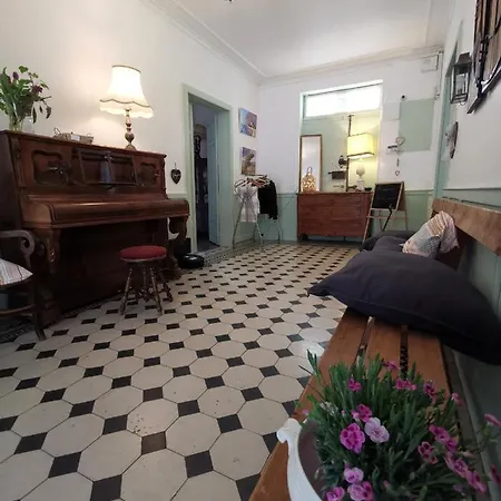 Feriehus La Taniere 16 Couchages Vergèze