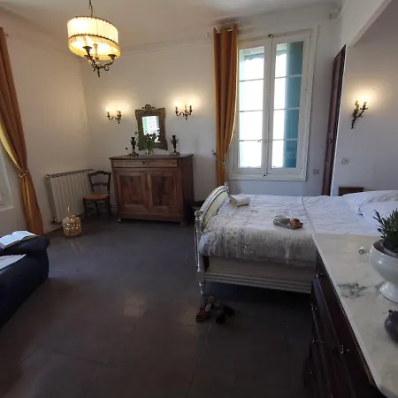 Holiday home La Taniere 16 Couchages *