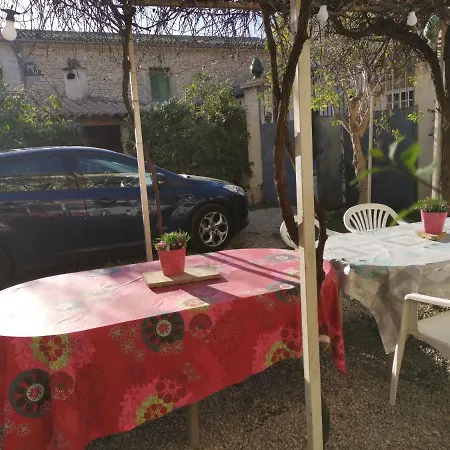 La Taniere 16 Couchages Holiday home Vergeze